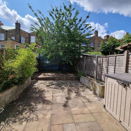 Single Room With En-Suite Shower Room In Zone 1 Londres Exterior foto