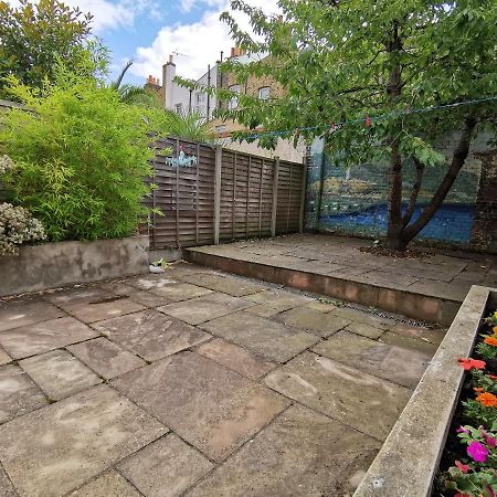 Single Room With En-Suite Shower Room In Zone 1 Londres Exterior foto